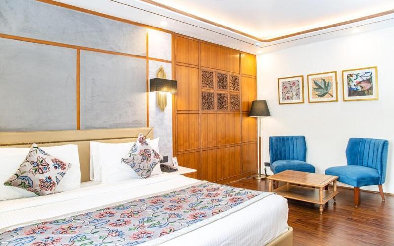 Lemon Tree Hotel Srinagar Esterno foto