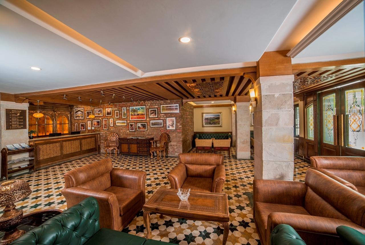 Lemon Tree Hotel Srinagar Esterno foto